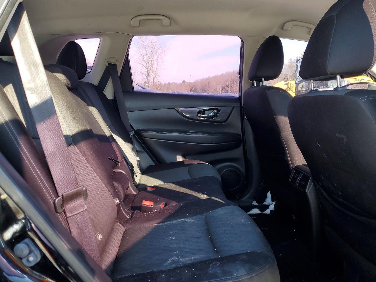 2018 Nissan Rogue S - zdjęcie 11