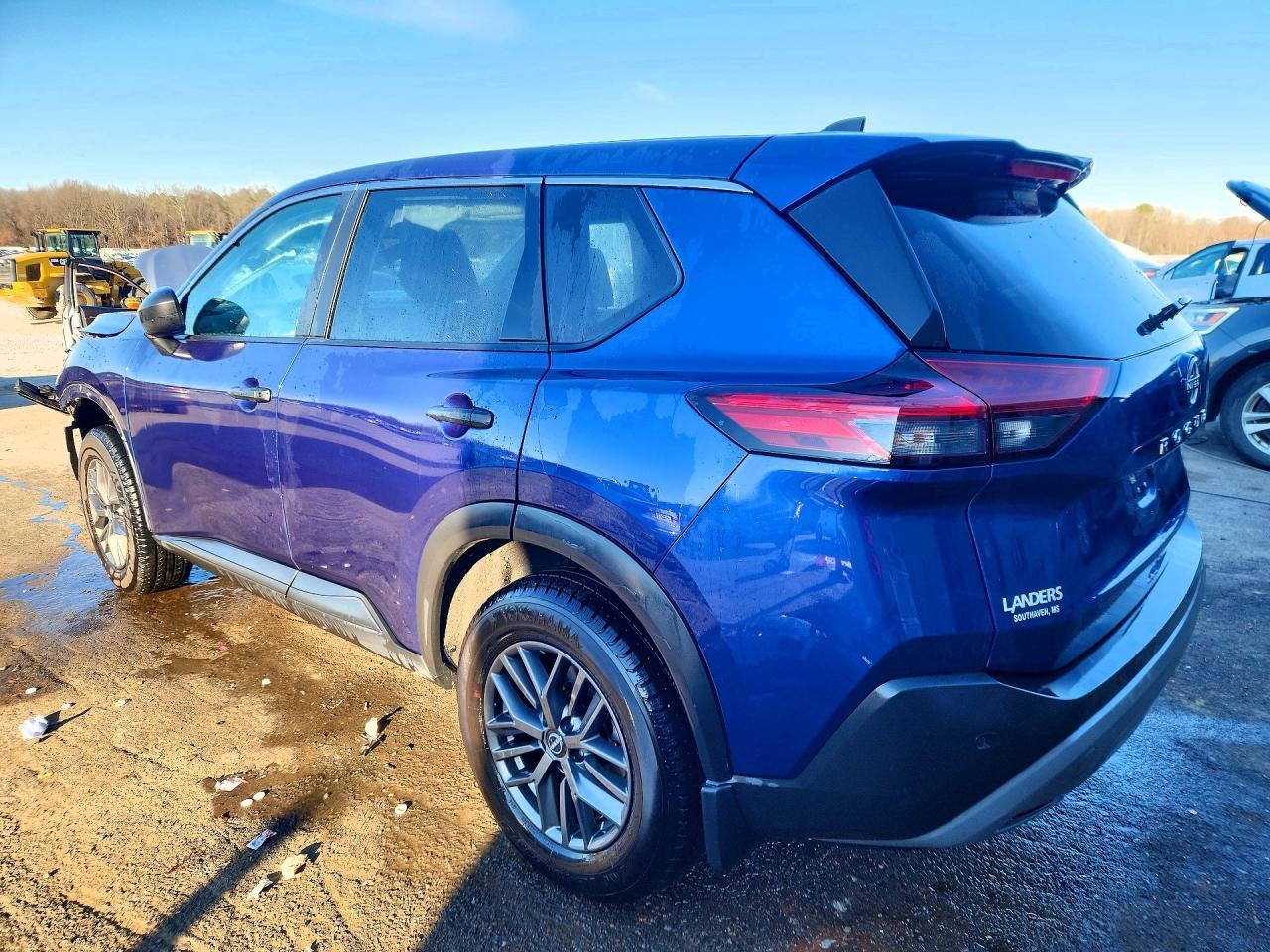 2022 Nissan Rogue S - zdjęcie 2