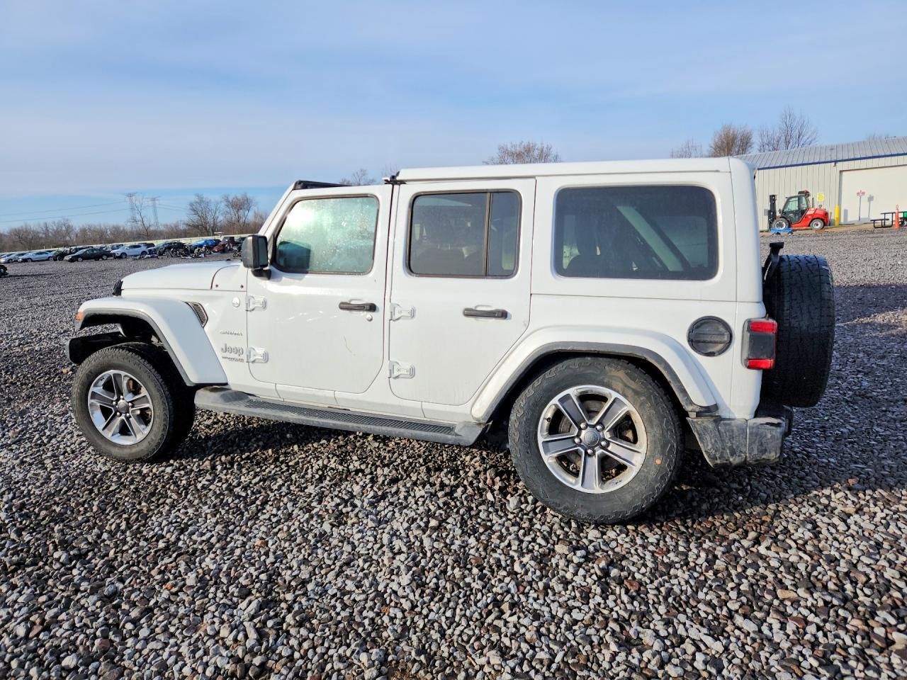 2020 Jeep Wrangler Unlimited Sahara - zdjęcie 2