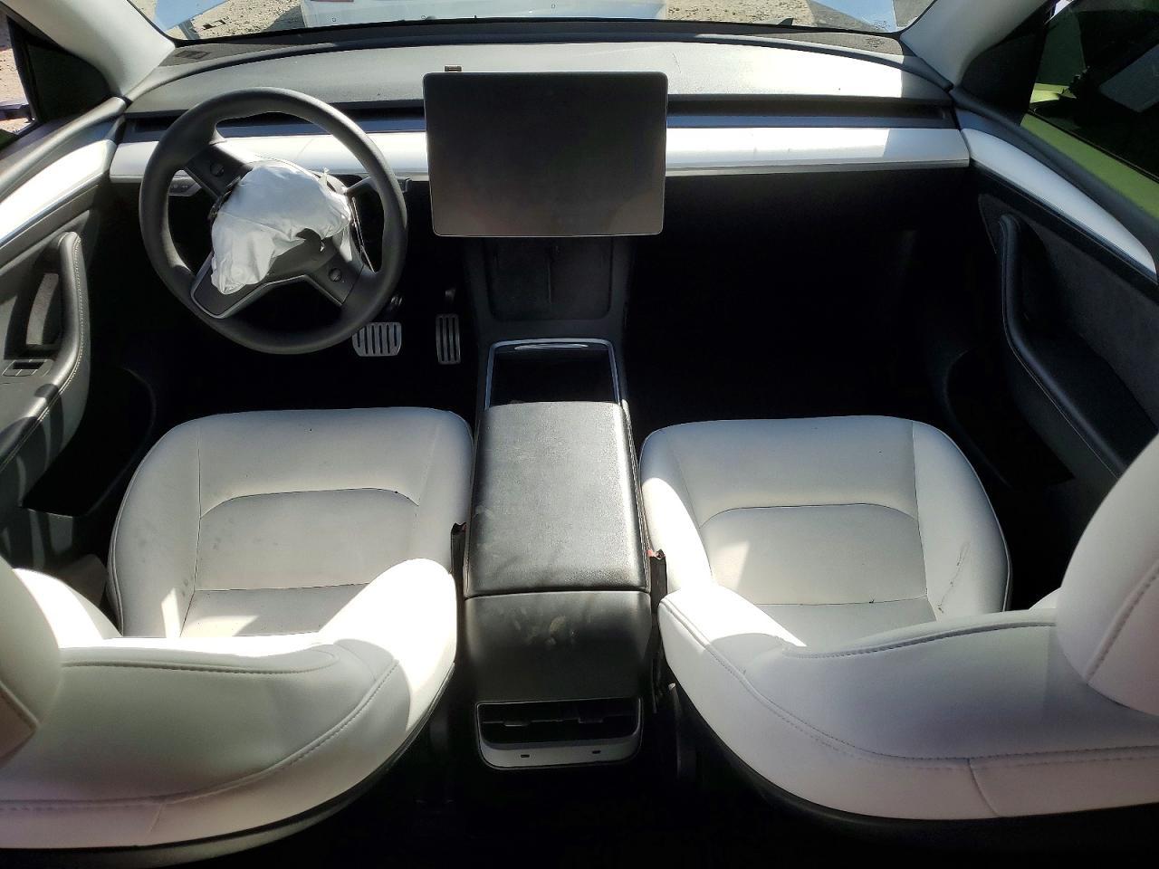 2023 Tesla Model Y - zdjęcie 8