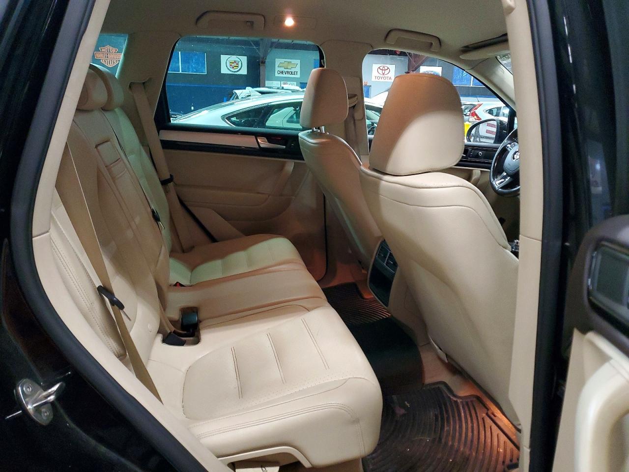 2013 Volkswagen Touareg V6 - zdjęcie 11