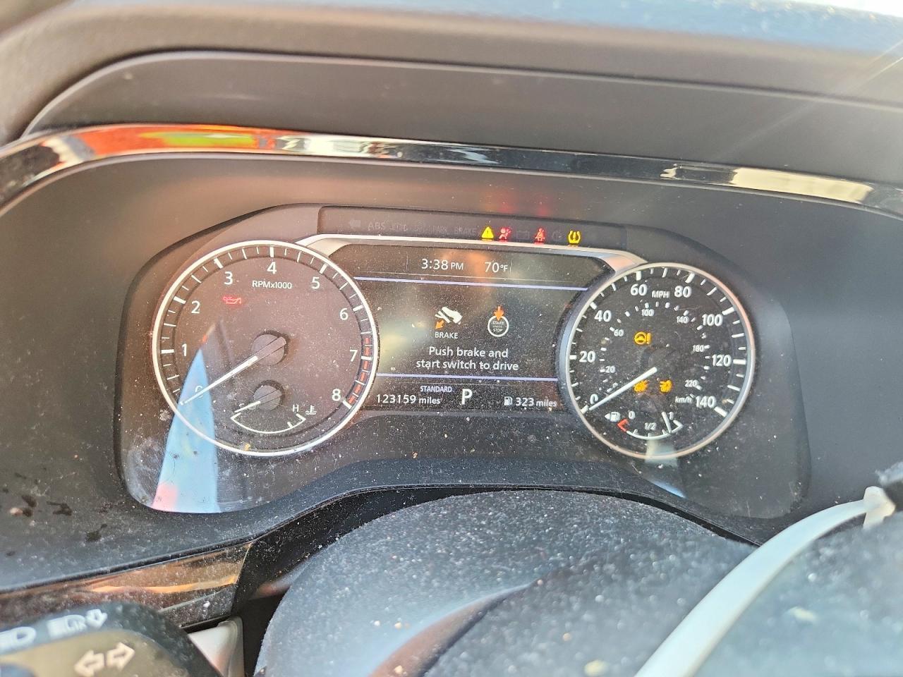 2022 Nissan Pathfinder Sv - zdjęcie 9