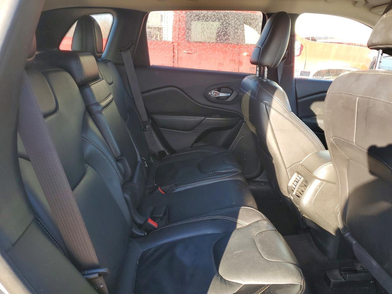 2016 Jeep Cherokee Limited - zdjęcie 11