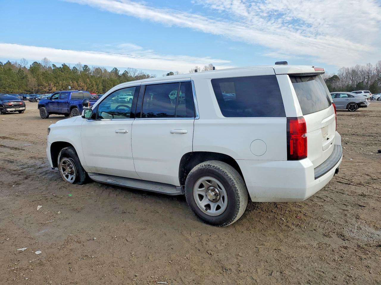 2015 Chevrolet Tahoe Special - zdjęcie 2
