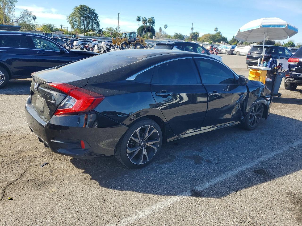 2021 Honda Civic Sport - zdjęcie 3
