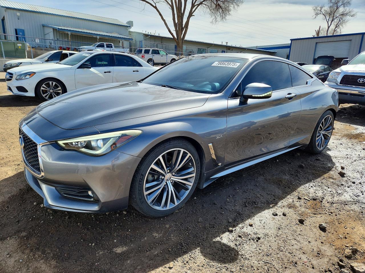 2018 Infiniti Q60 3.0T Luxe - zdjęcie główne