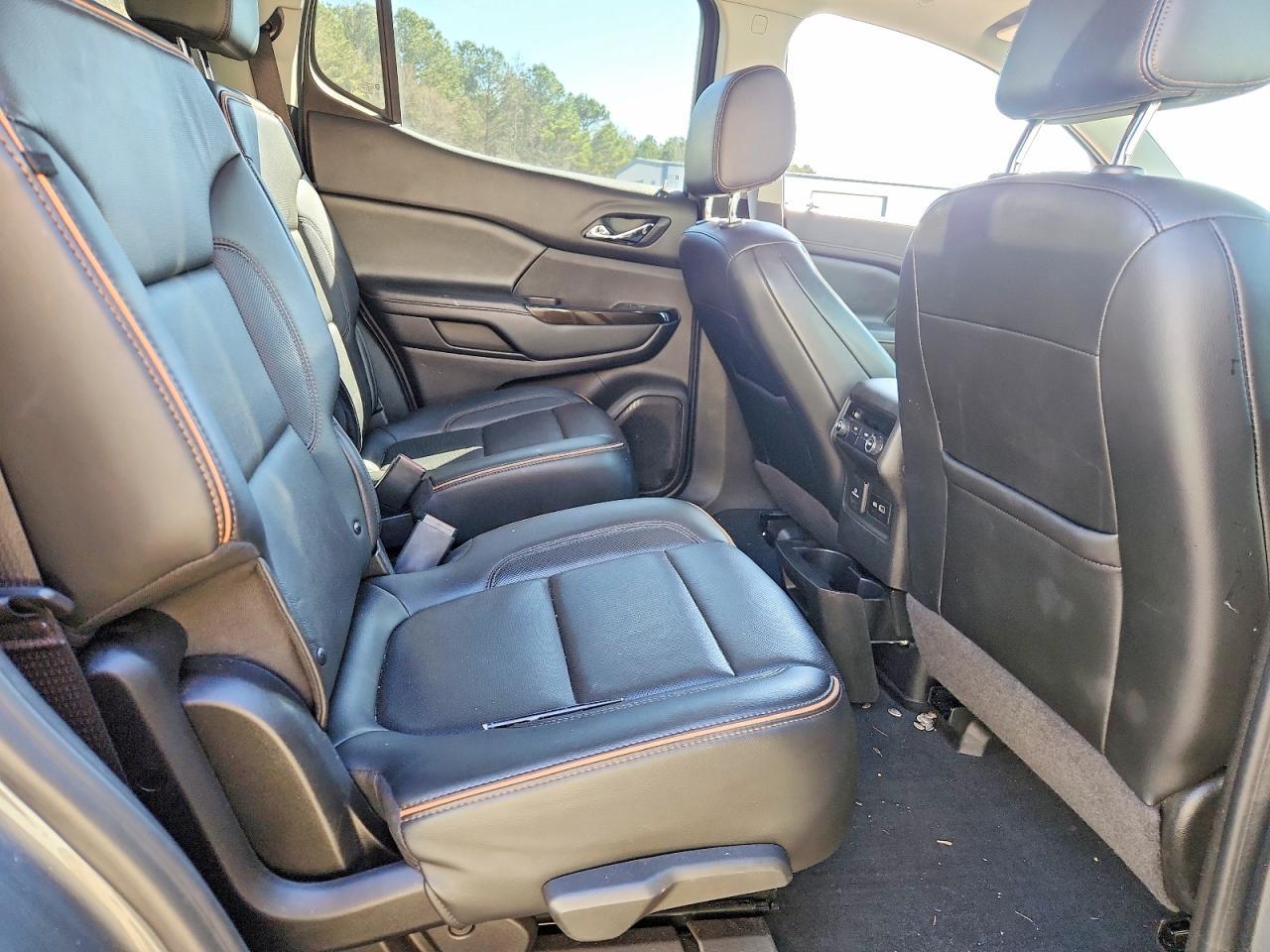 2022 GMC Acadia At4 - zdjęcie 11