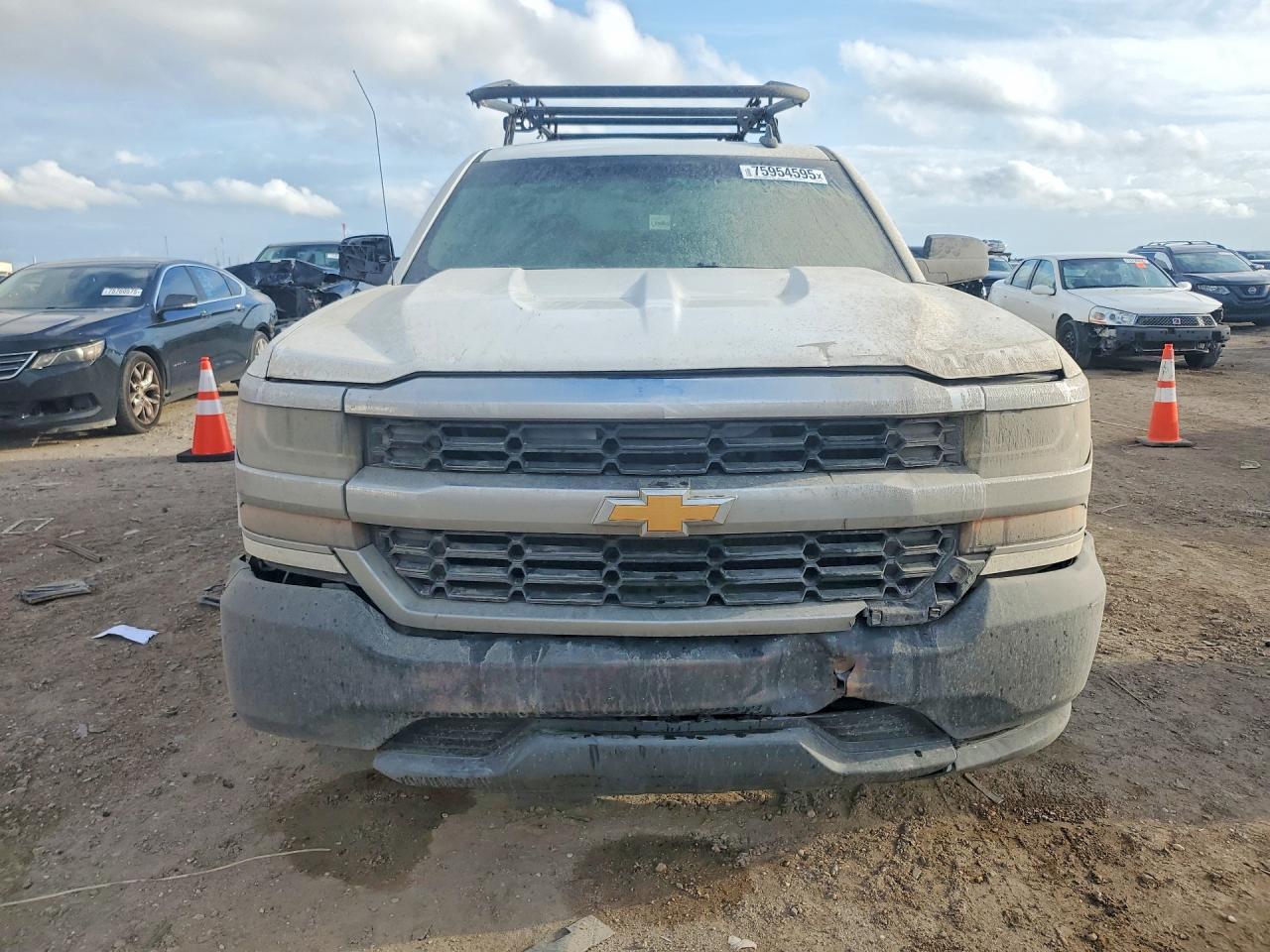 2016 Chevrolet Silverado C1500 - zdjęcie 5