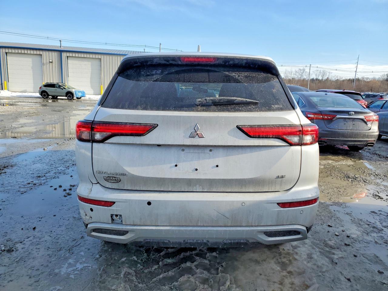 2022 Mitsubishi Outlander Se - zdjęcie 6