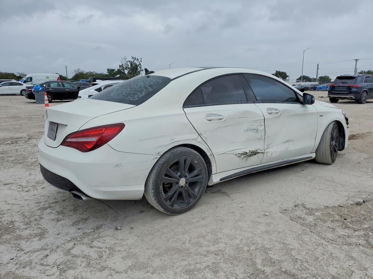 2018 Mercedes-Benz Cla 250 - zdjęcie 5