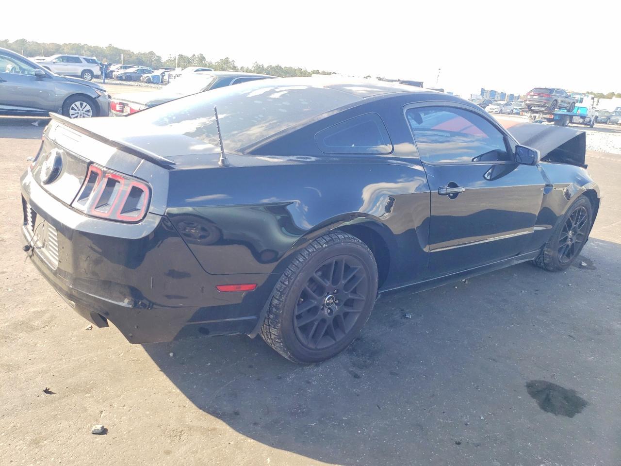 2014 Ford Mustang - zdjęcie 3