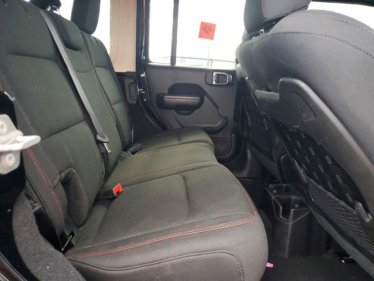 2018 Jeep Wrangler Unlimited Rubicon - zdjęcie 11