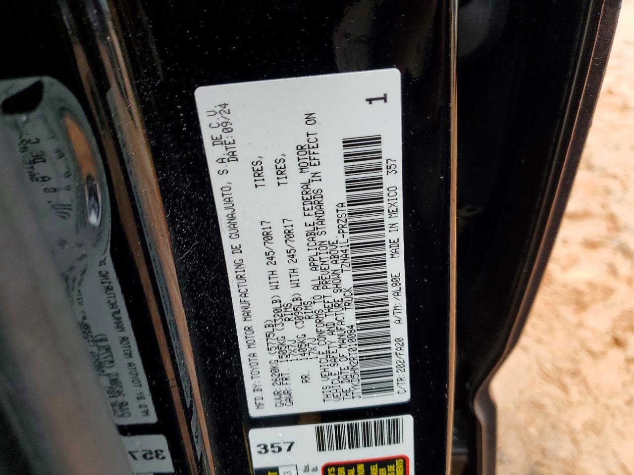 2024 Toyota Tacoma Sr - zdjęcie 13