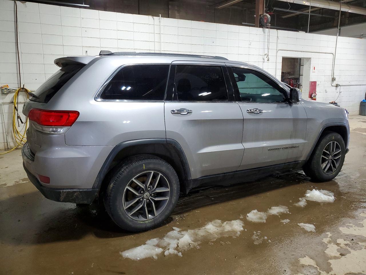2017 Jeep Grand Cherokee 4D 4X - zdjęcie 3