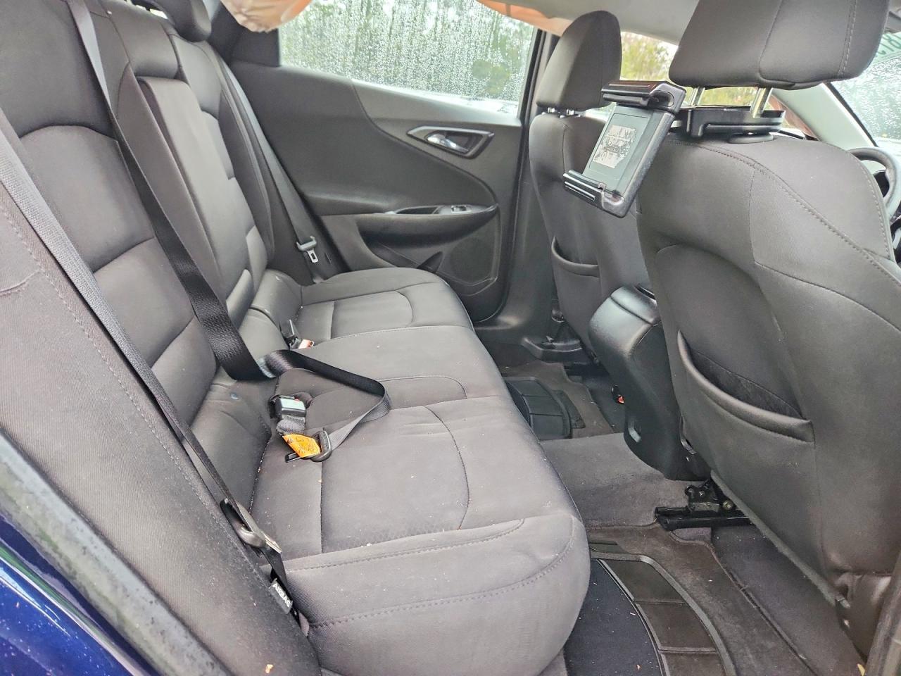 2018 Chevrolet Malibu Ls - zdjęcie 10