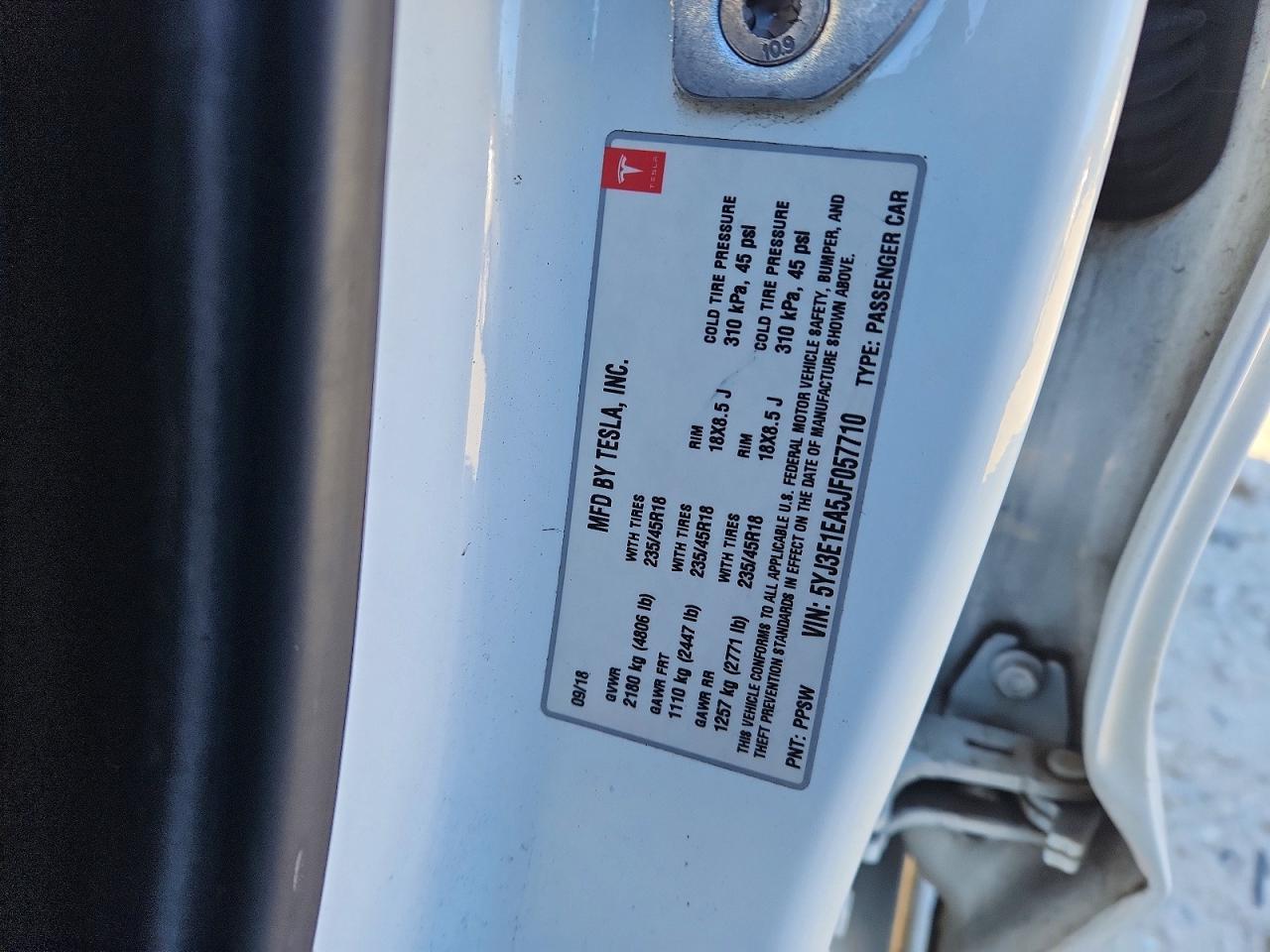 2018 Tesla Model 3 - zdjęcie 12