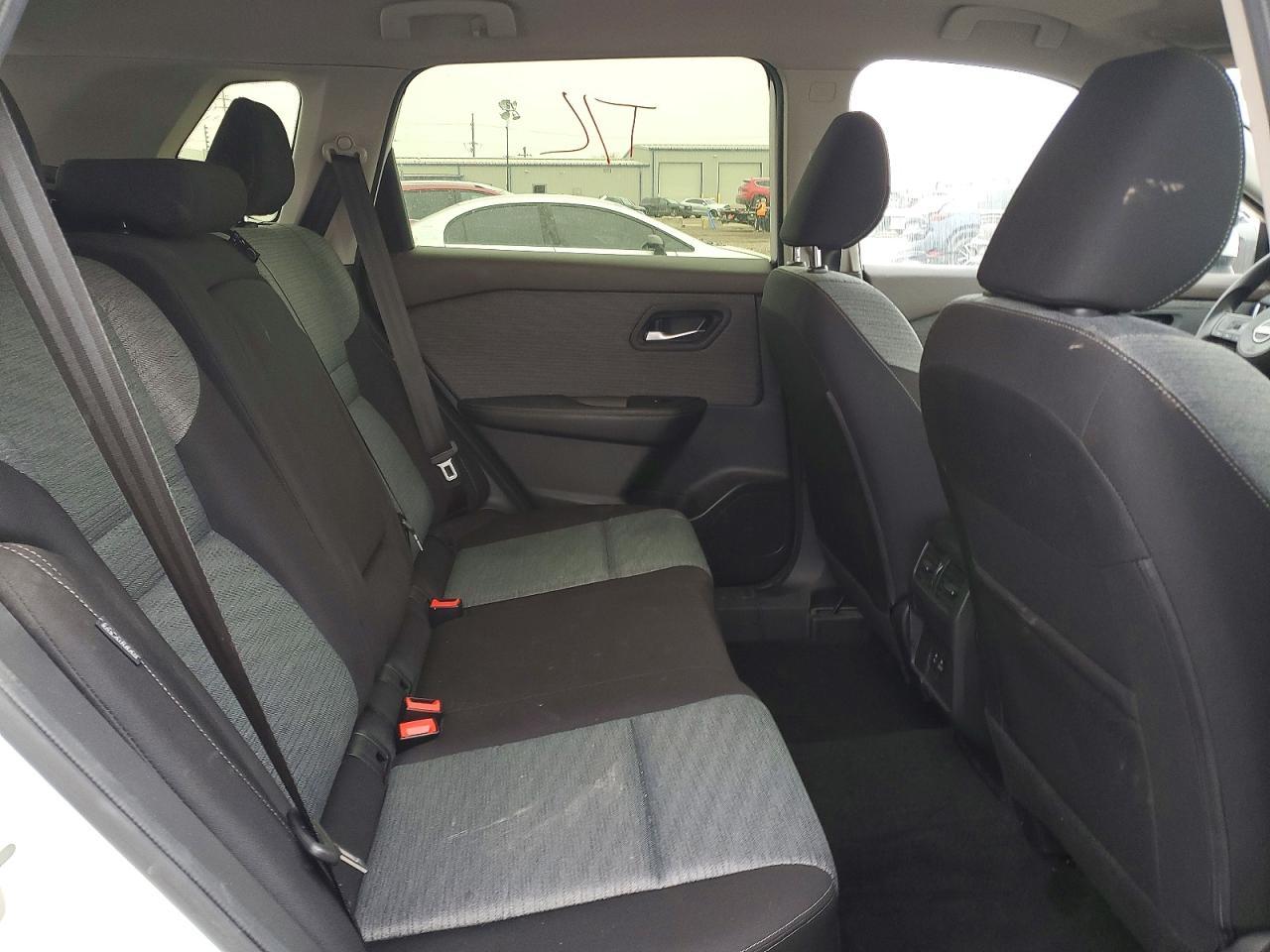 2023 Nissan Rogue Sv - zdjęcie 10