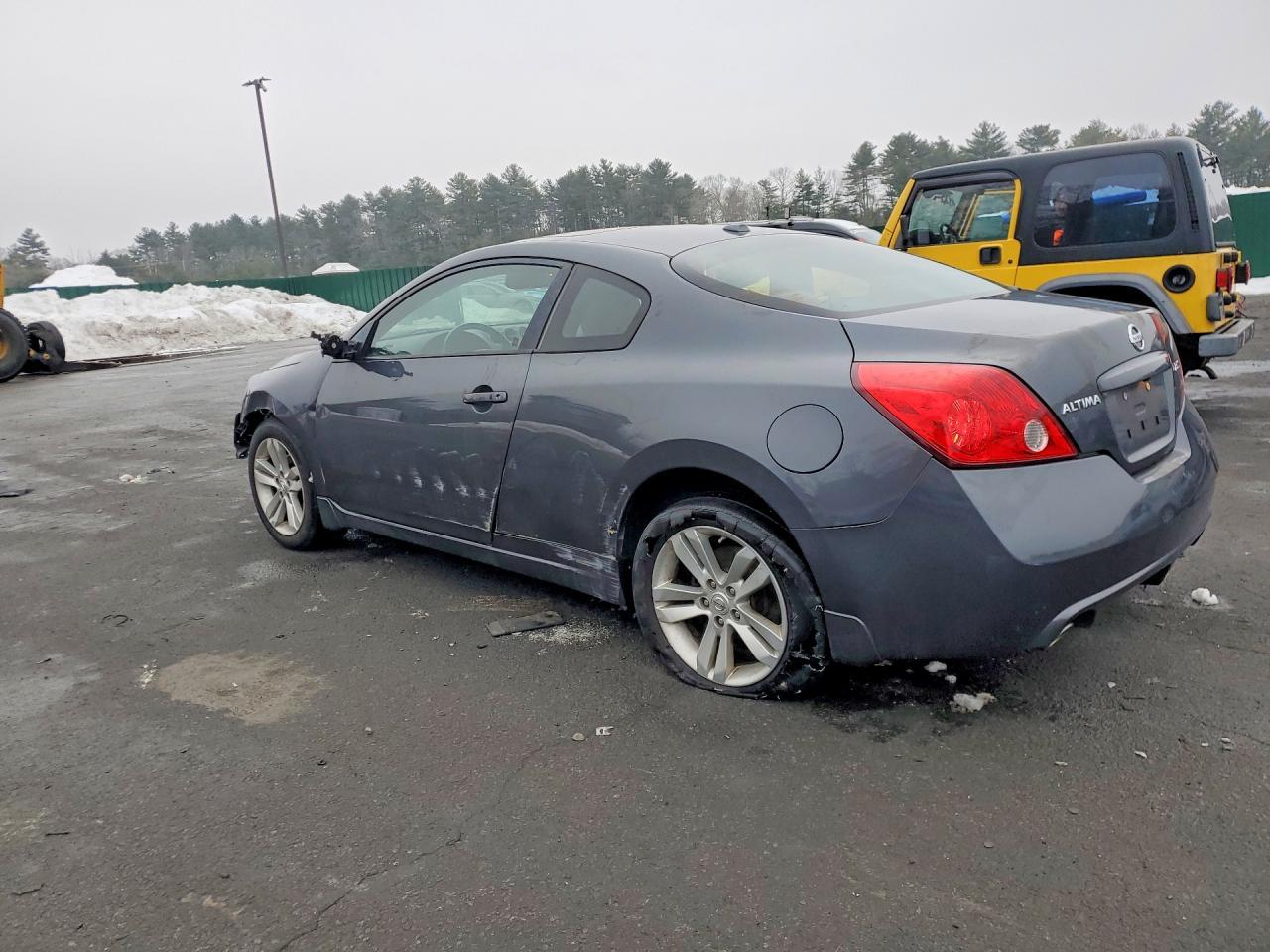 2013 Niss Altima S - zdjęcie 2