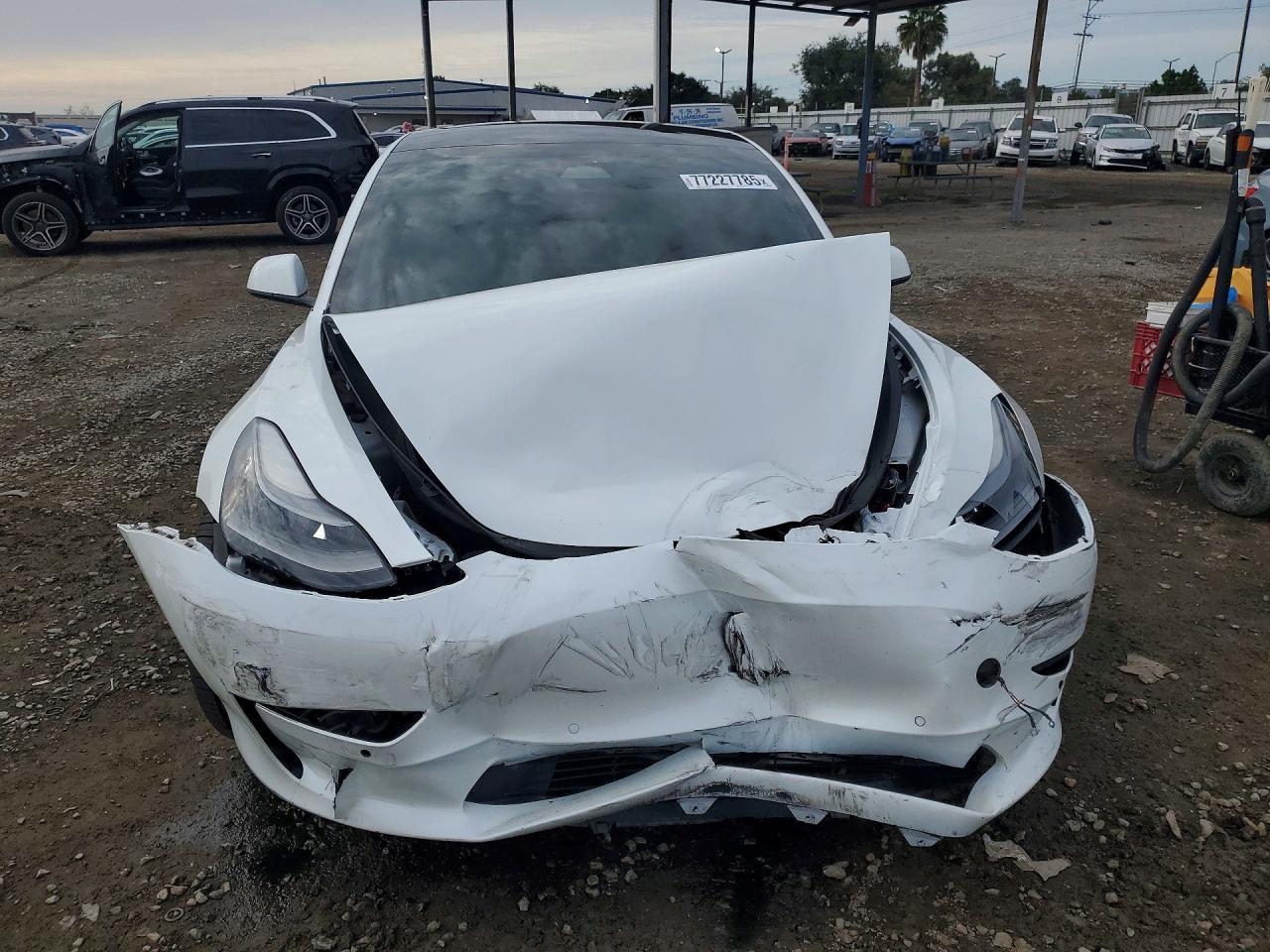 2022 Tesla Model 3 - zdjęcie 5