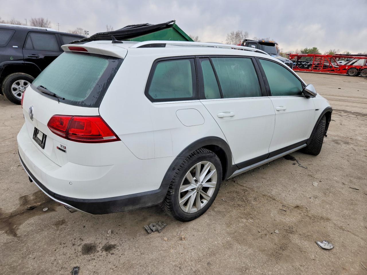 2017 Volkswagen Golf Alltrack S - zdjęcie 3