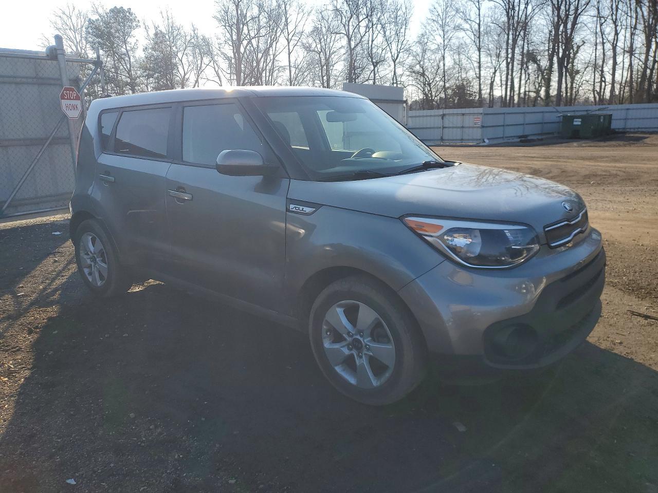 2019 Kia Soul Base - zdjęcie 4
