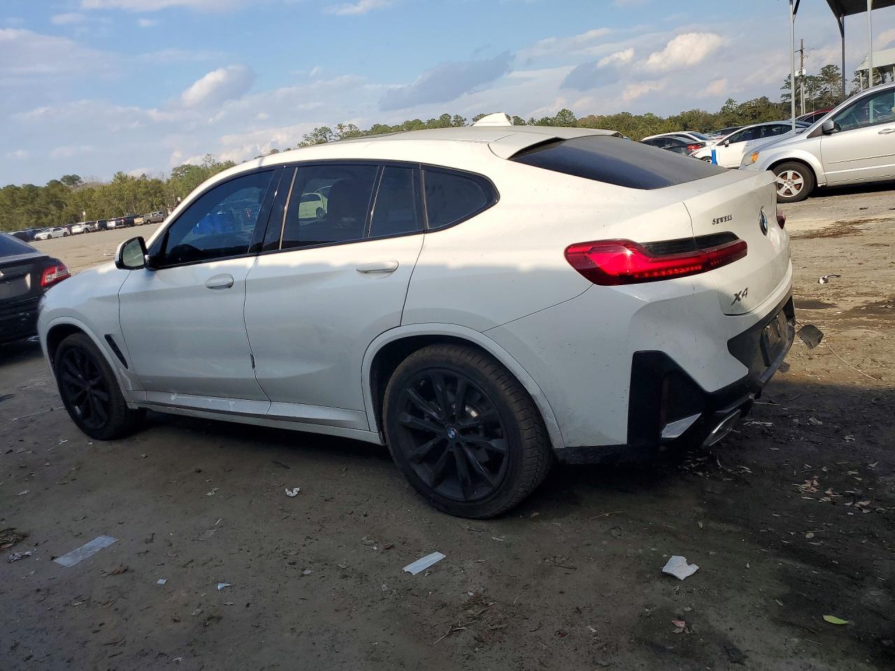 2025 BMW X4 xDrive30I - zdjęcie 2