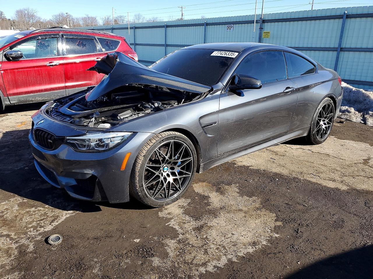 2018 BMW M4 - zdjęcie główne