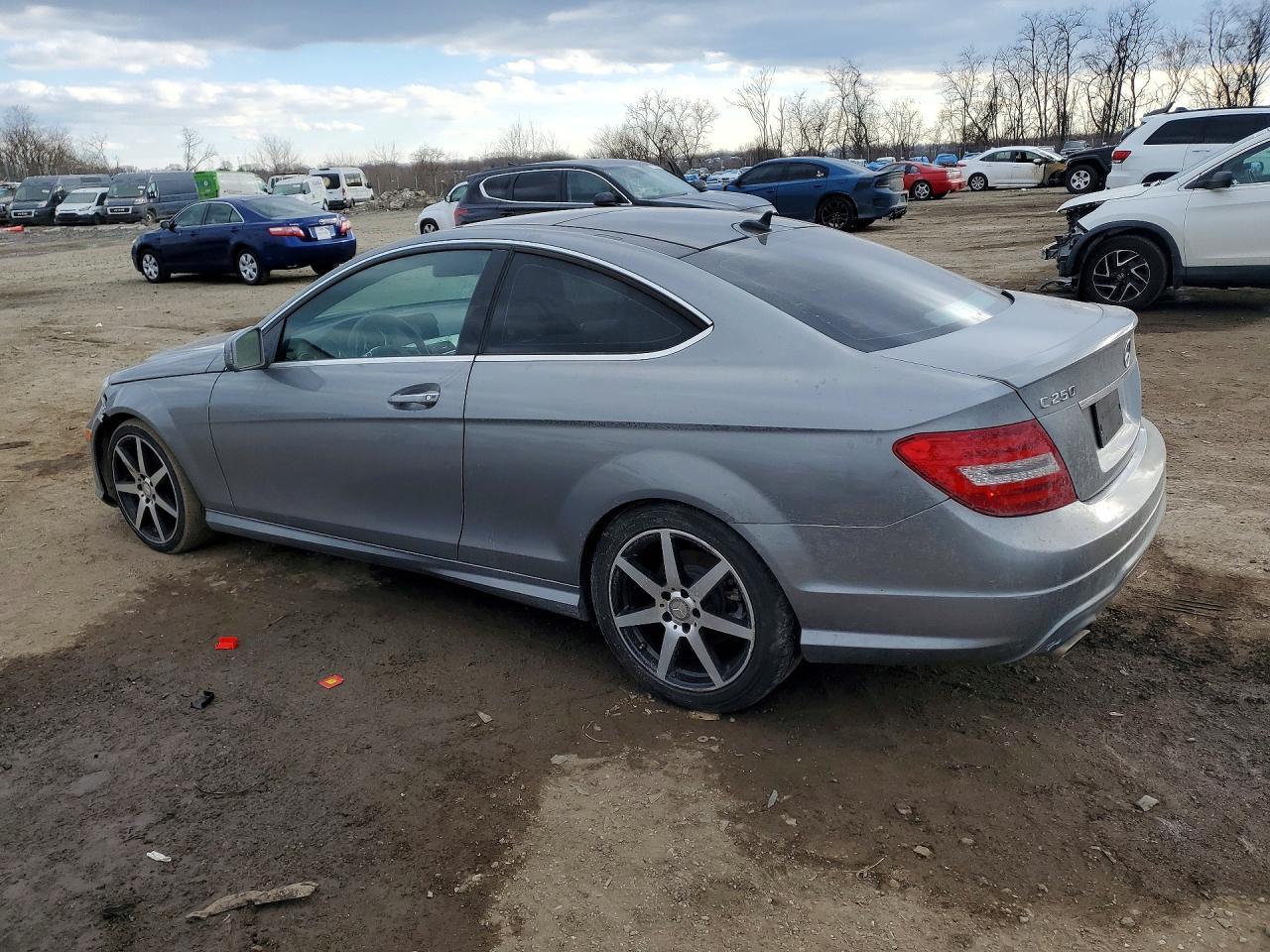 2015 Mercedes-Benz C 250 - zdjęcie 2