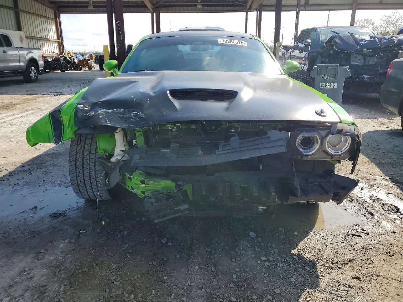 2017 Dodge Challenger R - zdjęcie 5