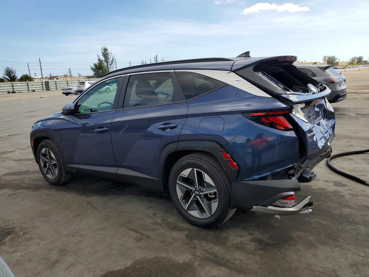 2025 Hyundai Tucson Sel - zdjęcie 2