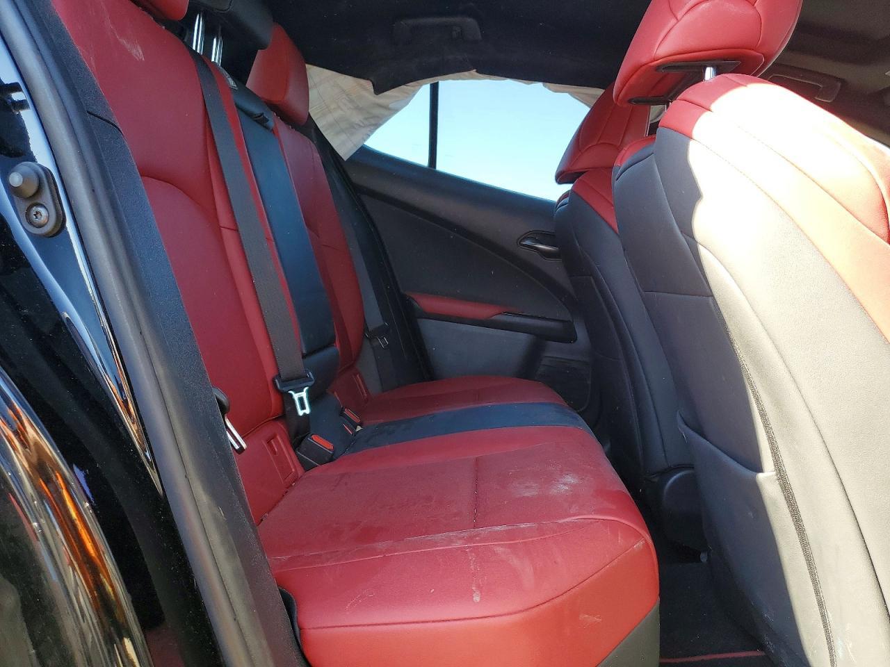 2021 Lexus Ux 200 - zdjęcie 10