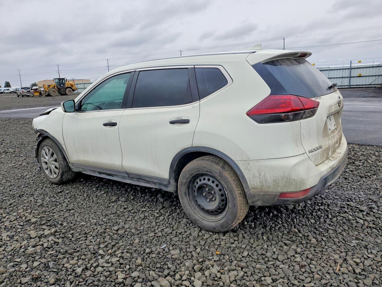 2020 Nissan Rogue S - zdjęcie 2