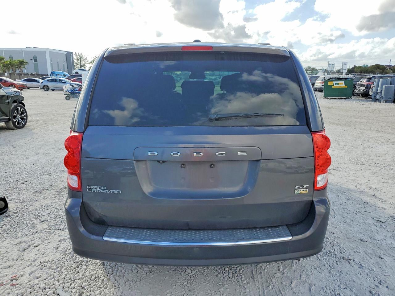 2018 Dodge Grand Caravan Gt - zdjęcie 6