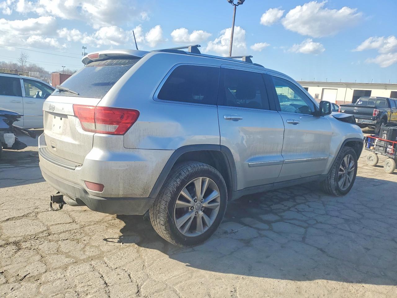 2013 Jeep Grand Cherokee Laredo - zdjęcie 3