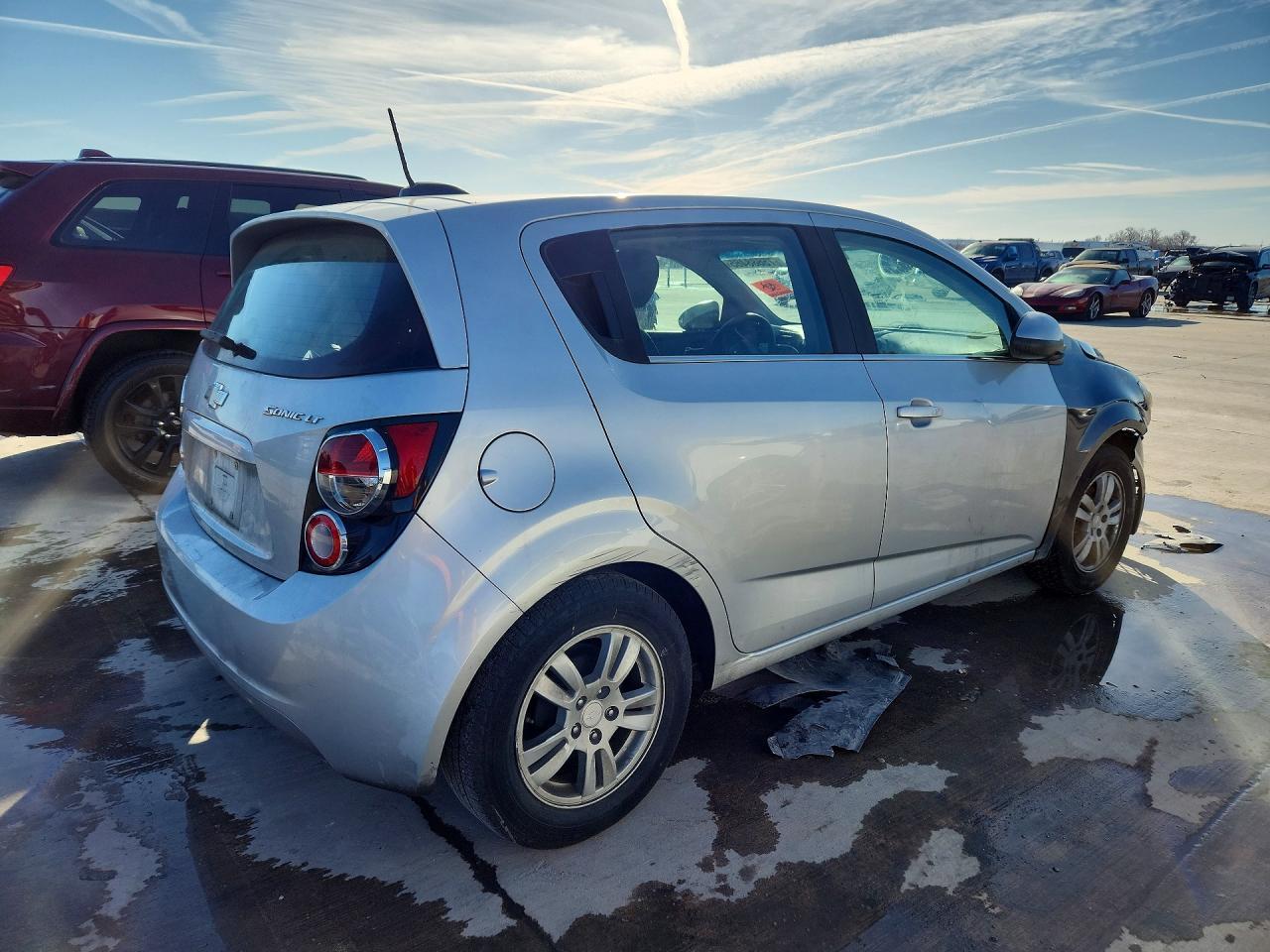 2016 Chevrolet Sonic Lt - zdjęcie 3
