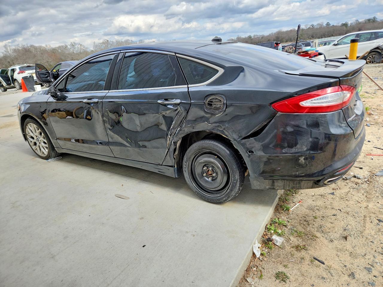 2013 Ford Fusion Titanium - zdjęcie 2
