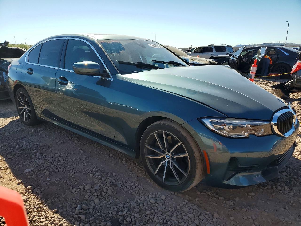 2021 BMW Motorrad 330I - zdjęcie 4