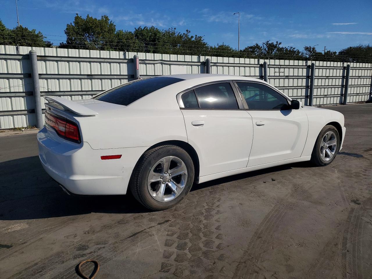 2013 Dodge Charger Se - zdjęcie 3