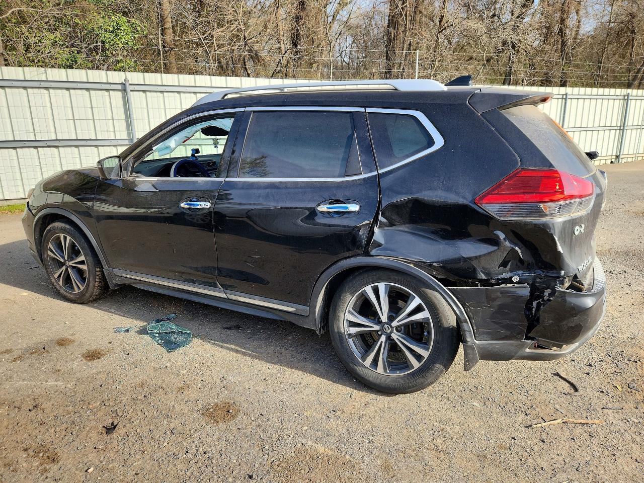 2017 Nissan Rogue Sl - zdjęcie 2