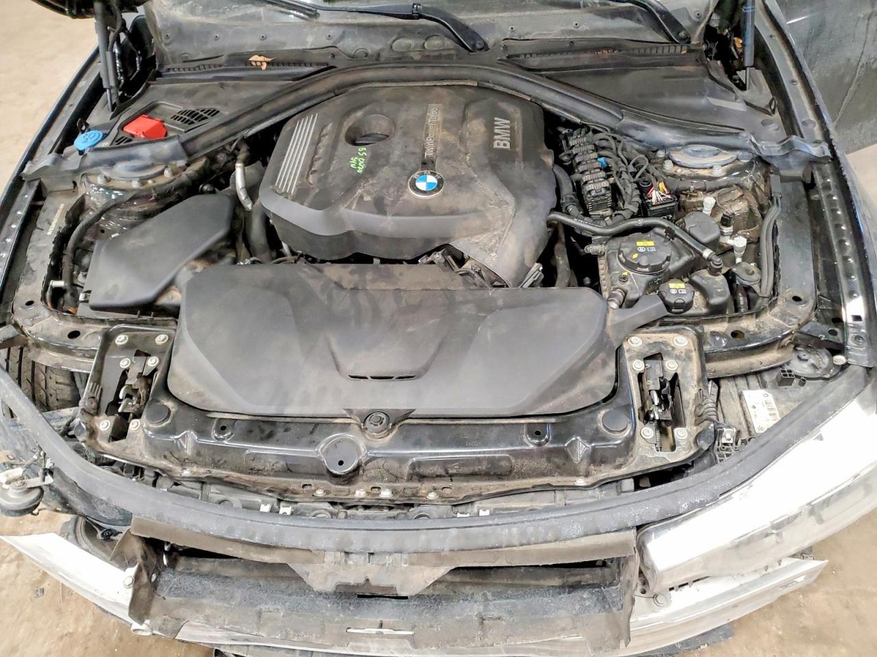 2018 BMW 330 Xi - zdjęcie 11