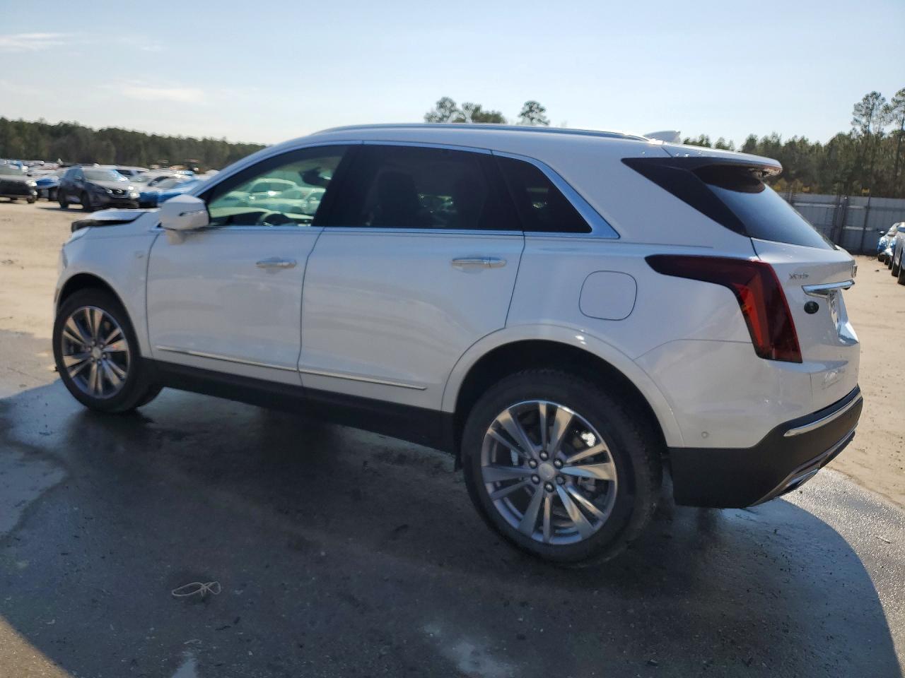 2025 Cadillac Xt5 Premium Luxury - zdjęcie 2