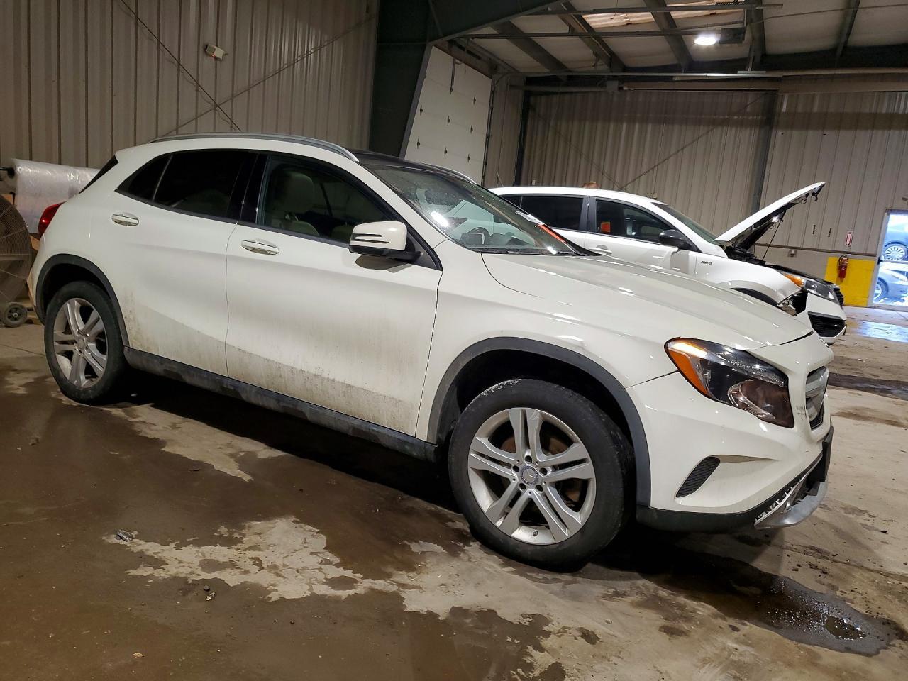 2017 Mercedes-Benz Gla 250 4Matic - zdjęcie 4