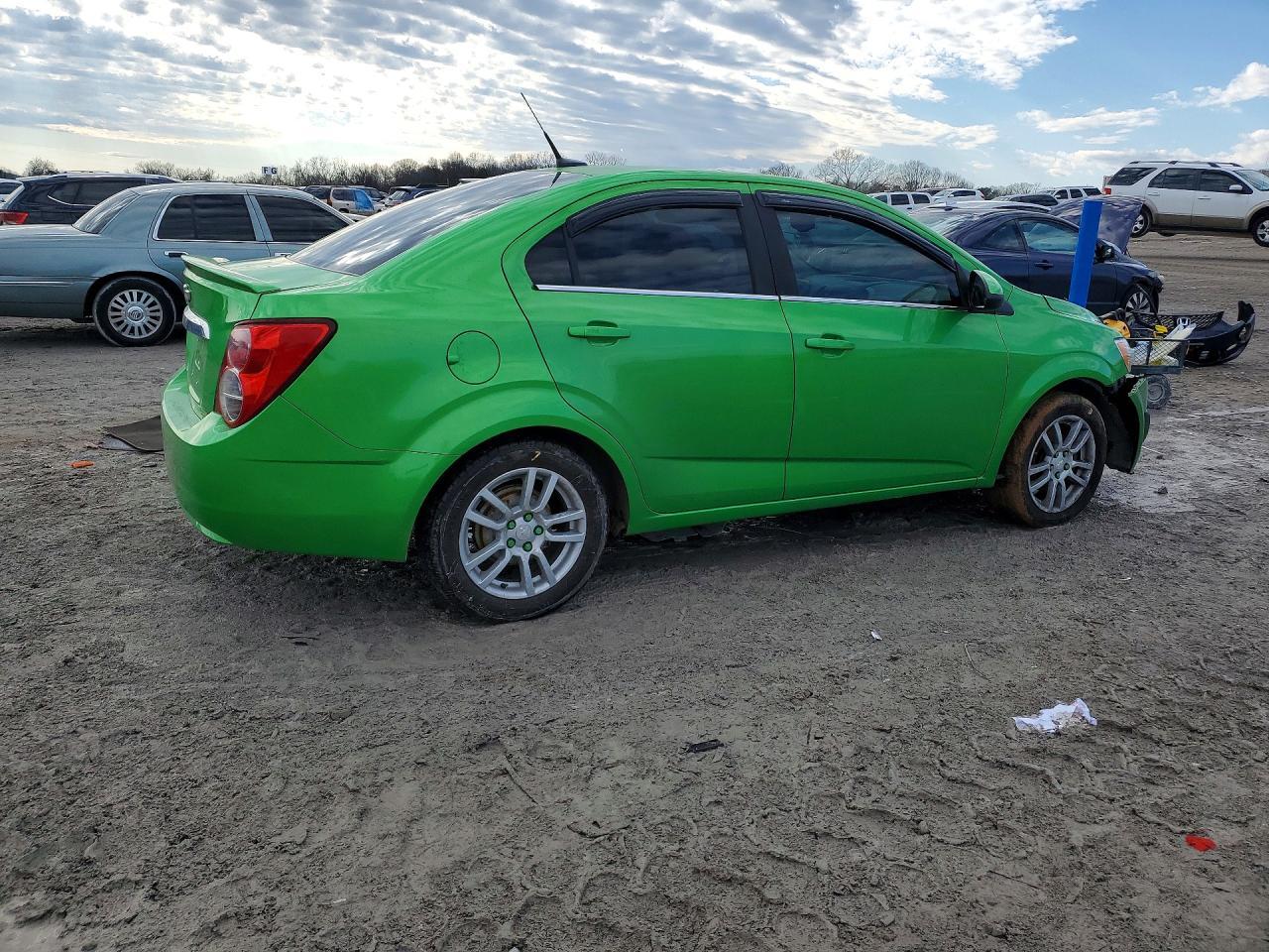 2014 Chevrolet Sonic Lt - zdjęcie 3