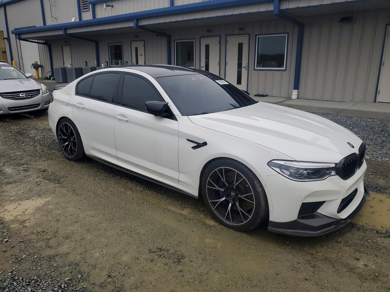 2019 BMW M5 - zdjęcie 4
