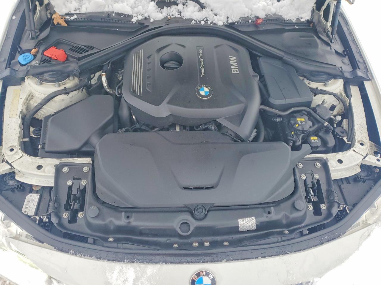 2018 BMW 330 Xi - zdjęcie 11