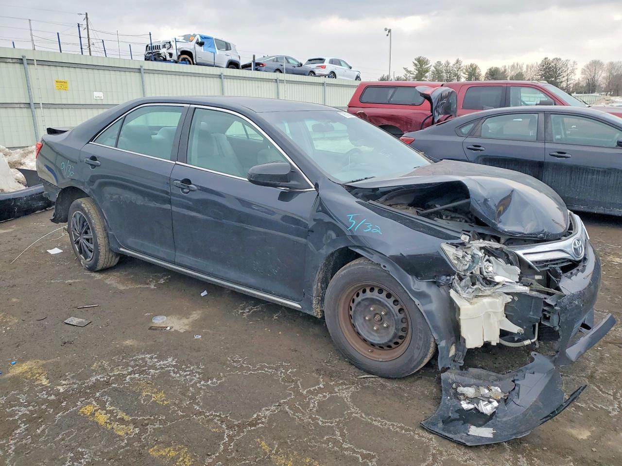 2013 Toyota Camry L - zdjęcie 4