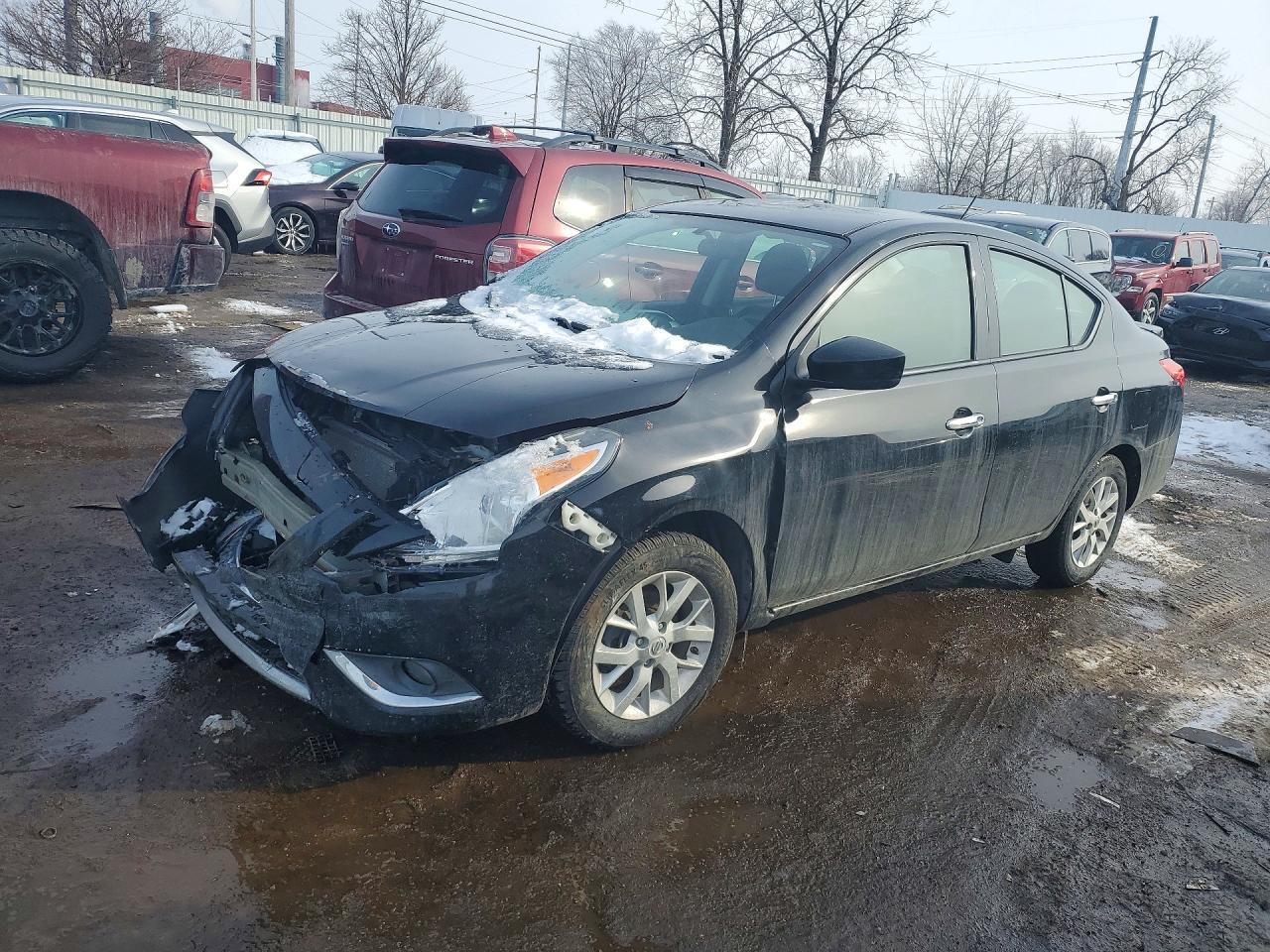 2018 Nissan Versa S - zdjęcie główne