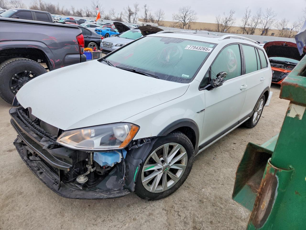 2017 Volkswagen Golf Alltrack S - zdjęcie główne