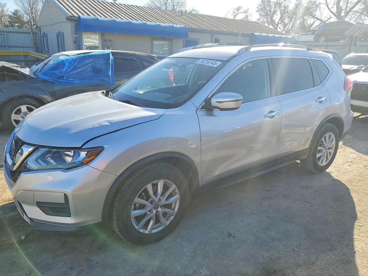 2020 Nissan Rogue Sv - zdjęcie główne