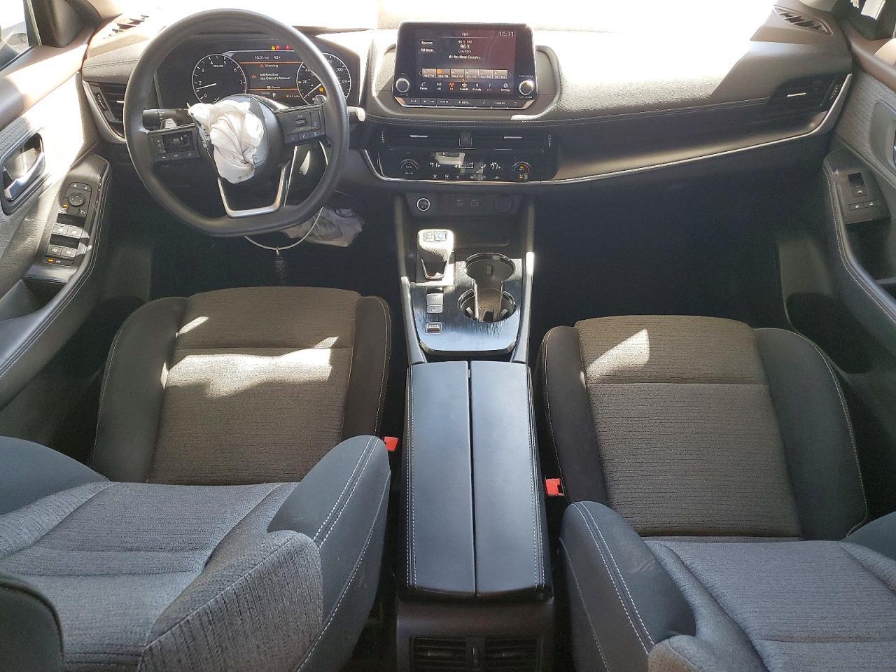 2022 Nissan Rogue Sv - zdjęcie 8